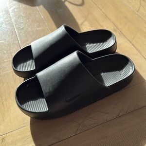 Nike men’s sandals